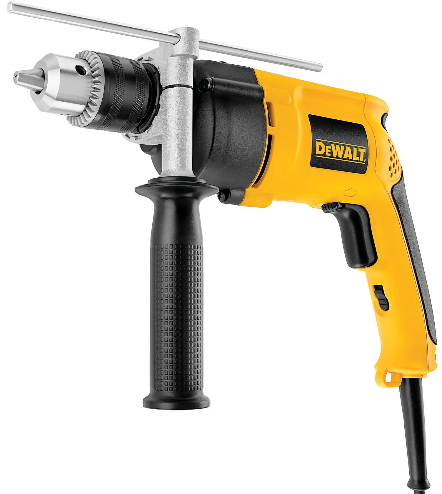 Un taladro eléctrico DEWALT amarillo y negro con una empuñadura lateral y llave de mandril de metal, mostrado sobre un fondo blanco.